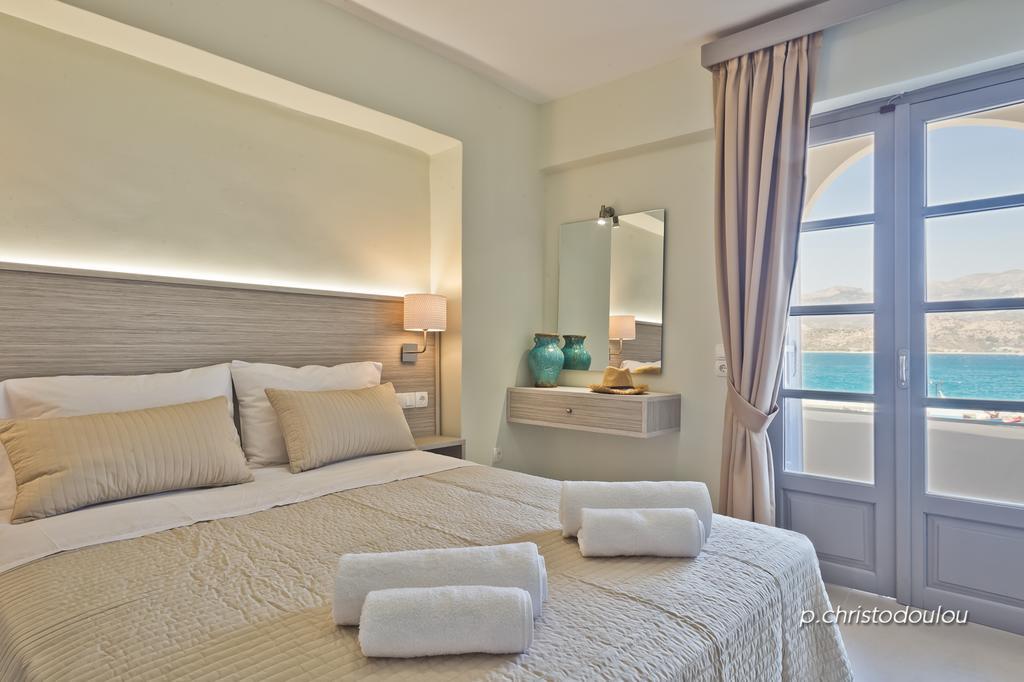Nereus Luxurious Suites Karpathos Town  Exterior photo